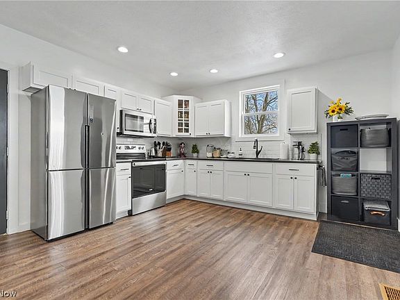 4th image of 1101 Princehorn Ave NW
