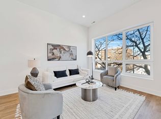 2125 W Madison St #403, Chicago, IL 60612