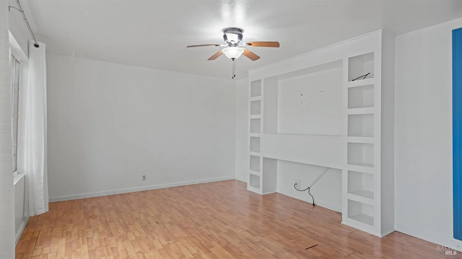 304 S Mcdowell Boulevard - Photo 6