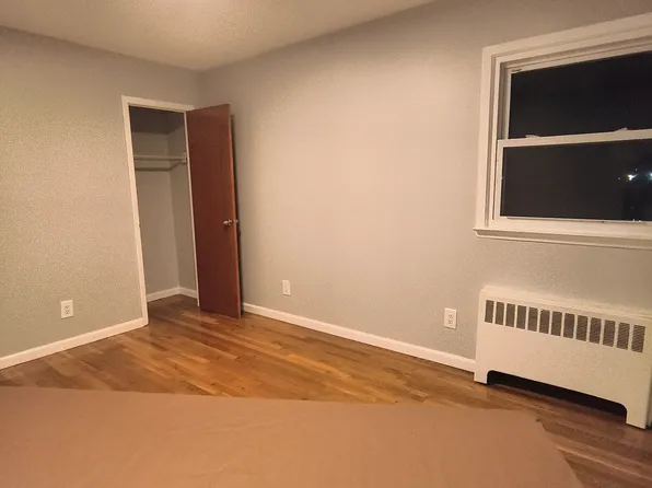 (undisclosed Address), Rosedale, NY 11422