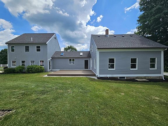 3rd image of 29 River Road