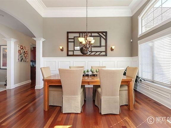 3rd image of 24826 Thornberry Dr