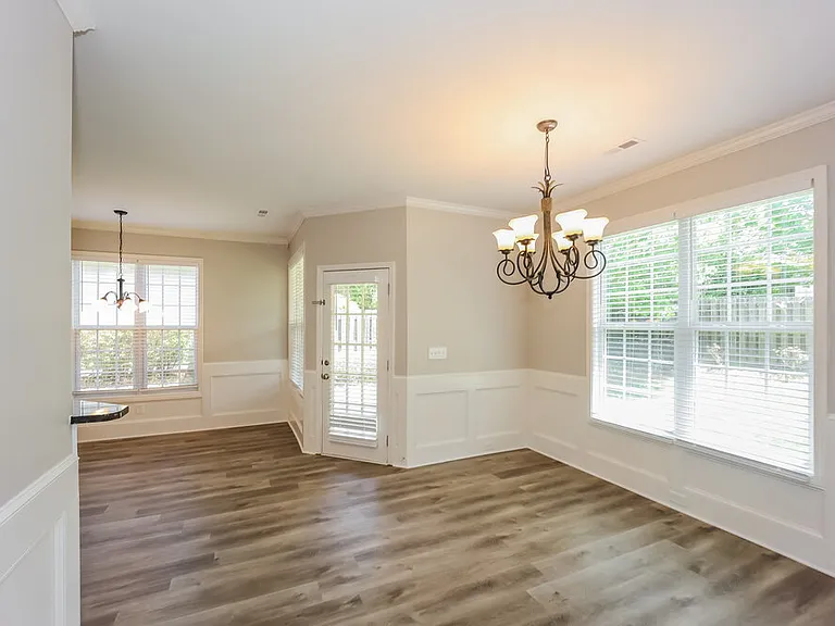 30 Camden Way — Photo 6