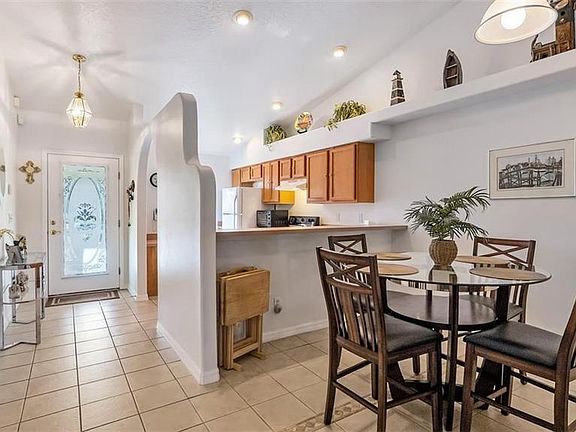 5th image of 8805 Courtyard Ln