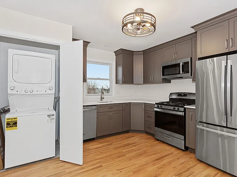 148 Arlington Ave #2 — Photo 4