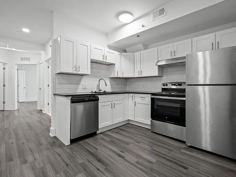 Westwill Apartments Midtown — Photo 18