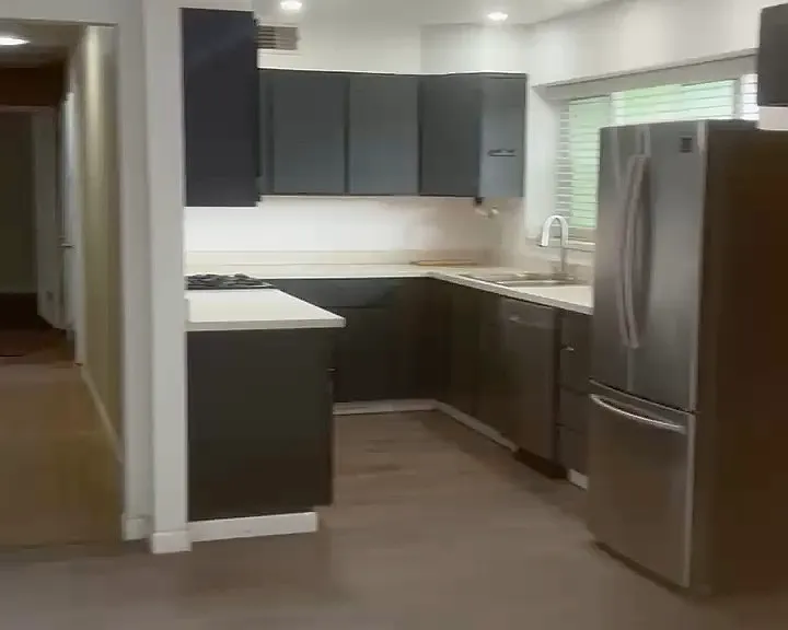 25 Kathryn Dr — Photo 2
