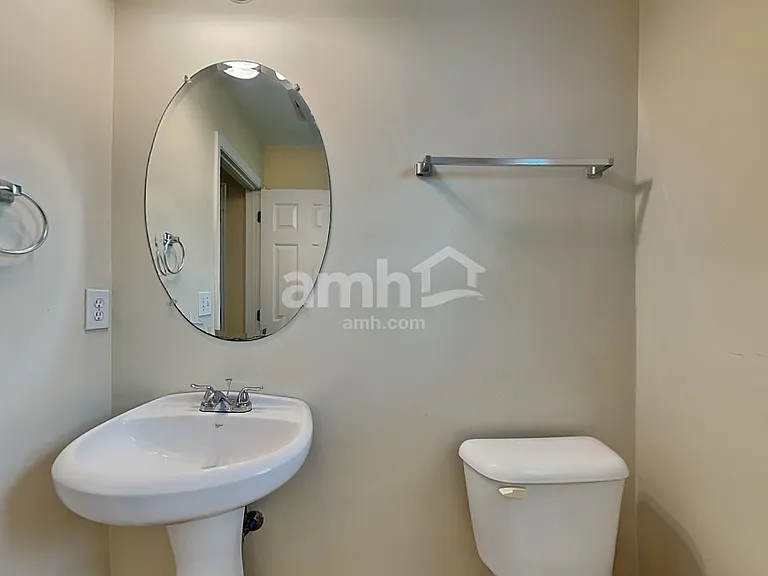 121 Mockernut Dr — Photo 9