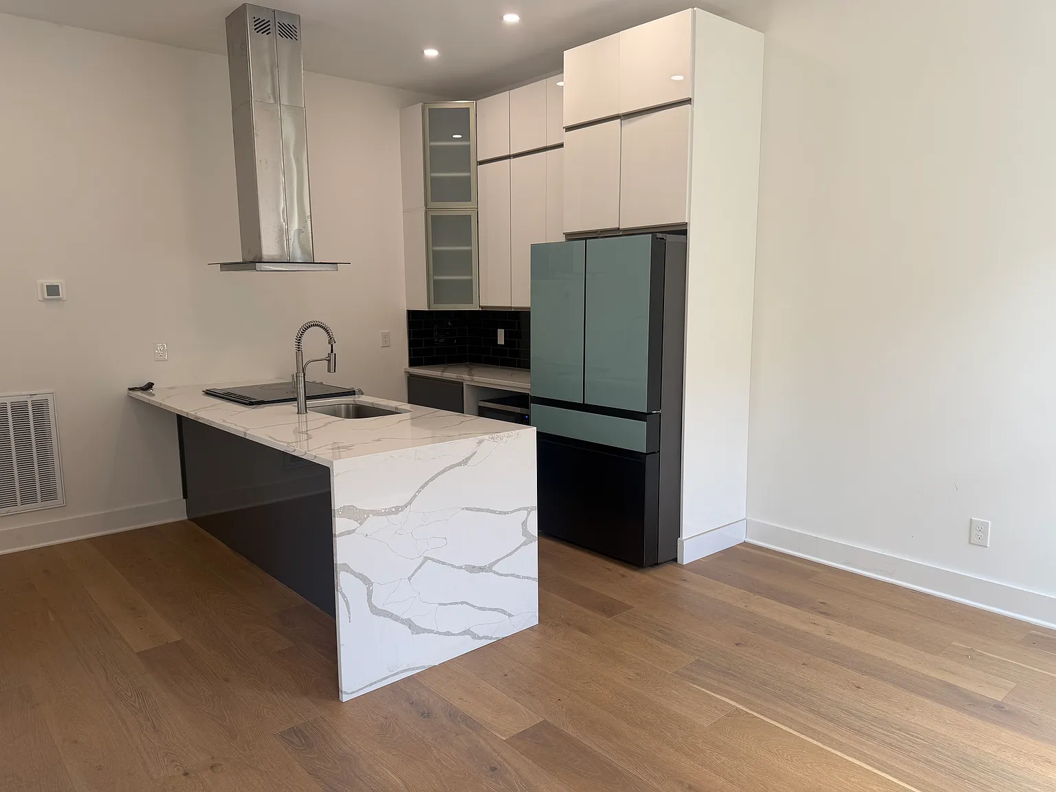 1217B Ireland St — Photo 2