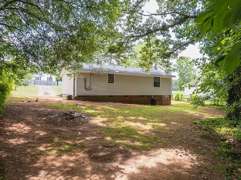 2017 Redwood Cir — Photo 25