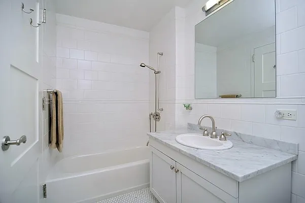Rented by Keller Williams NYC | media 10