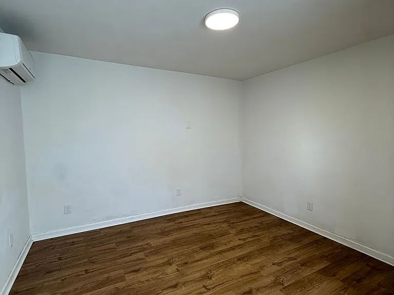 204 Kismet St — Photo 14