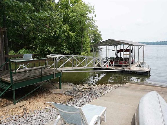 2nd image of 246 McClure Dr