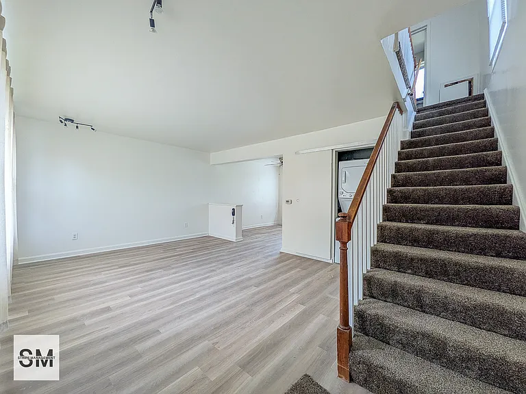3516 Dixon St — Photo 4