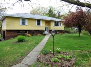 1365 Augusta Dr, Castleton On Hudson, NY 12033