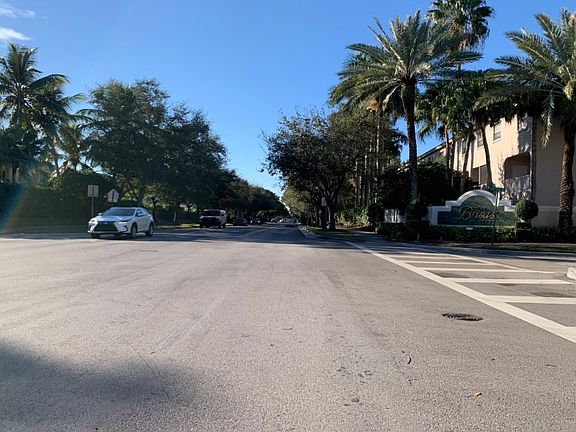4th image of 5785 NW 116th Ave