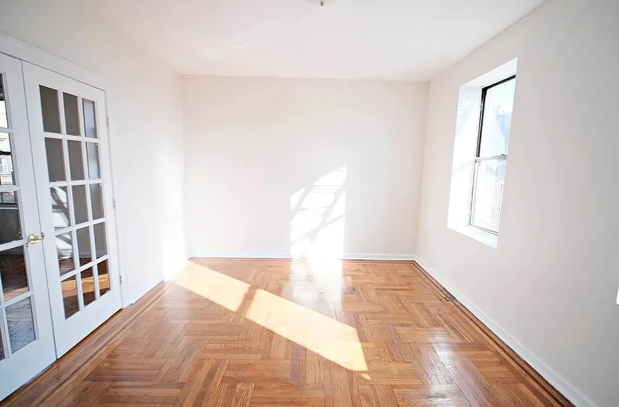 401 Edgecombe Avenue — Photo 1