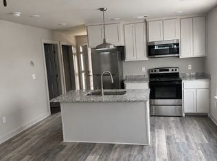 2297 N Center St #100, Fayetteville, AR 72701