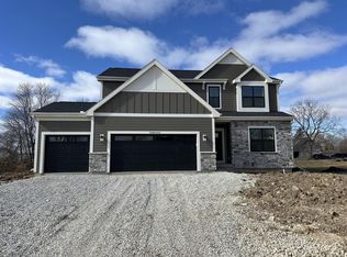 W149N11973 Red Holly Dr, Germantown, WI 53022