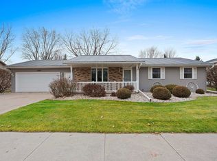 1901 Roosevelt St, Little Chute, WI 54140