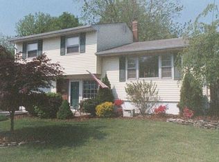 3 S Heathcote Ave, Edison, NJ 08817
