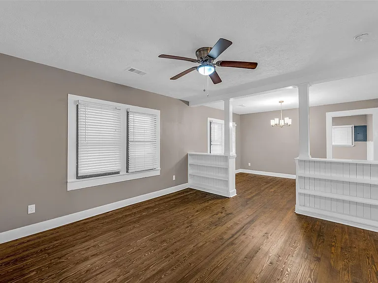 4102 Ursuline St — Photo 9
