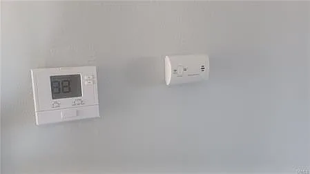 690 Arbor Way — Photo 12