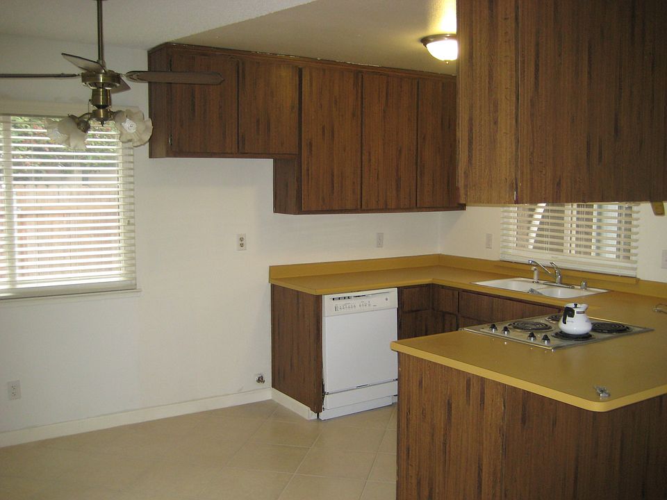 2nd image of 2415 Stokewood Way