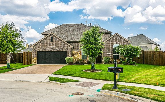 2nd image of 771 Quiet Oak Ln