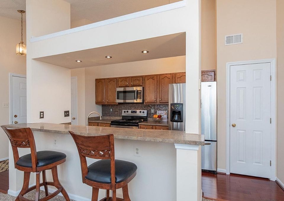 kitchen/bar