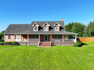 4581 180th St, Clinton, IA 52732