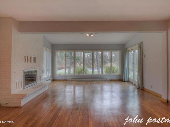 3rd image of 3539 Goodwood Dr SE