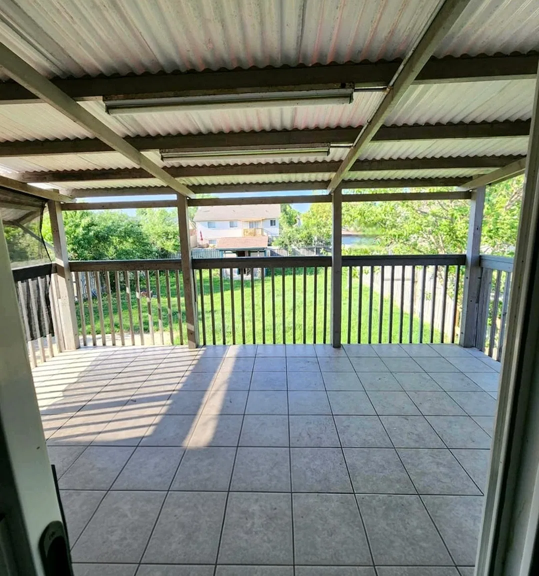 Alpenrose Ct, Windsor — Photo 4