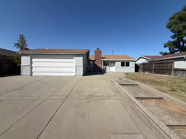 10605 Olson Dr, Rancho Cordova, CA 95670