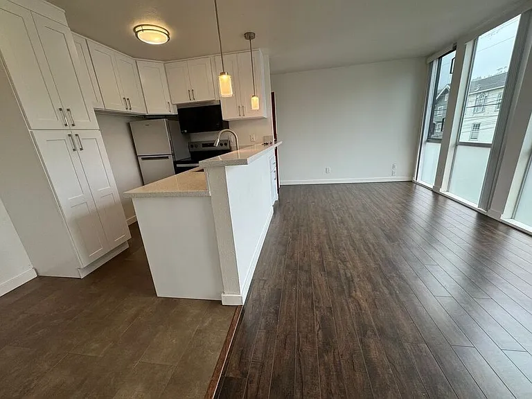 2828 College Ave — Photo 15