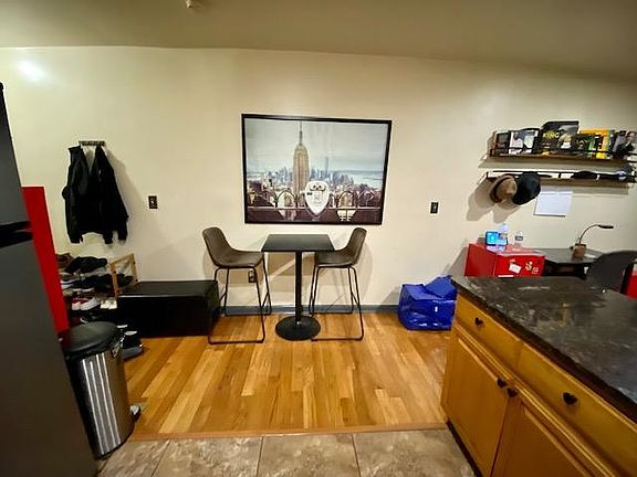 5th image of 1710 W Girard Ave APT 2R