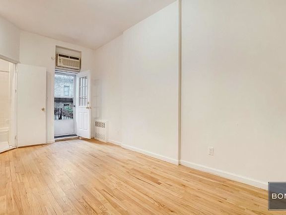 2nd image of 331 E 88th St APT 1D