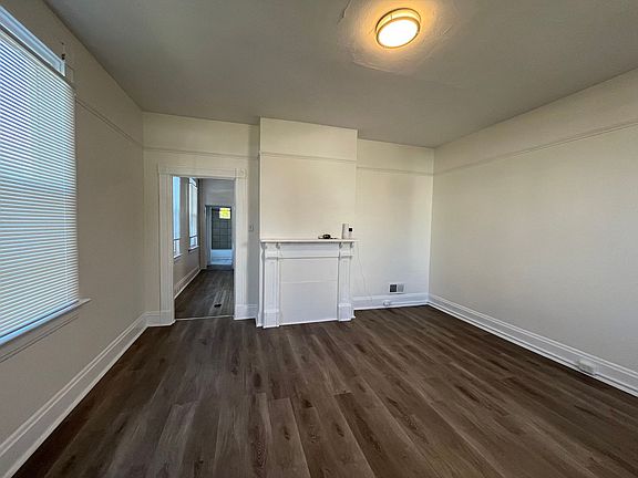 5th image of 211 Linden St