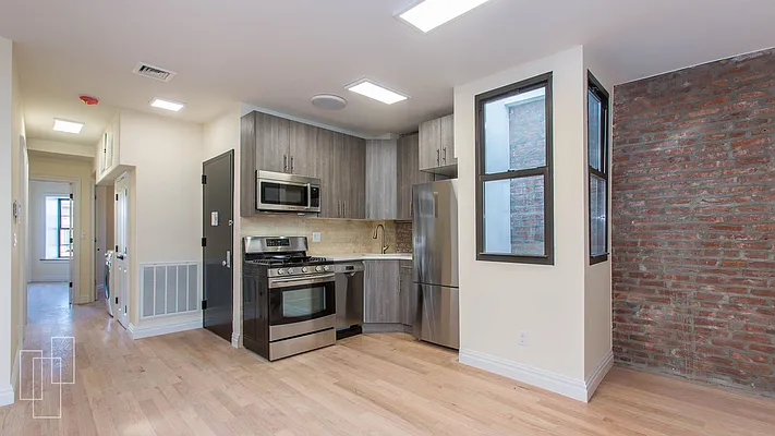 Rented by Garfield Realty  | media 20