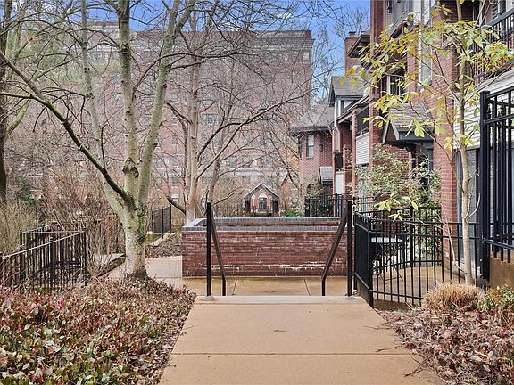 3rd image of 5381 Pershing Ave APT 205