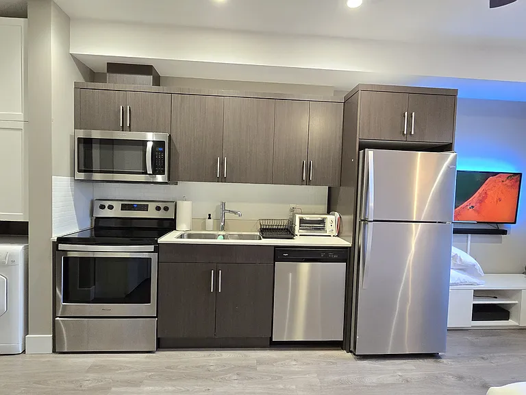 925 Leon Ave #537 — Photo 9