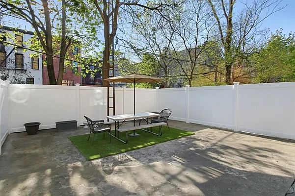 Rented by Compass | media 15