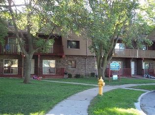 1048 Greenwood Ct APT 1, Oshkosh, WI 54901