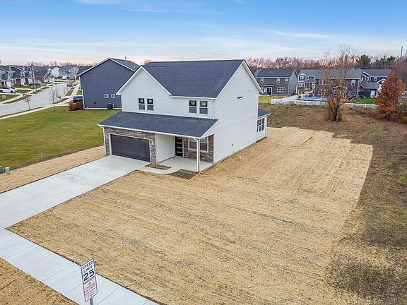 2nd image of 2916 Amberleigh Ln