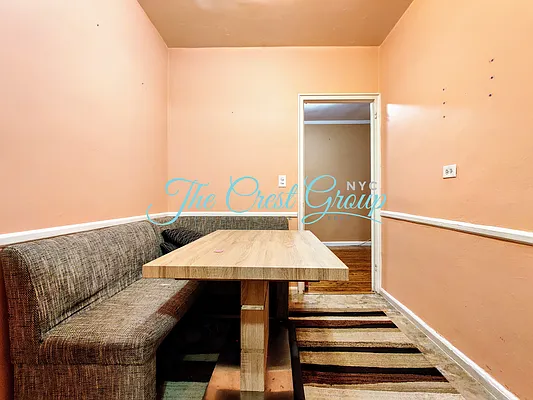 Rented by The Crest Group | media 18