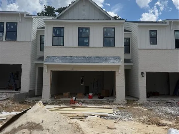 2068 Underwood Dr #26, Lawrenceville, GA 30043