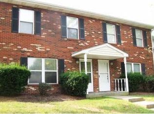 205 Pheasant Run Dr, Blacksburg, VA 24060