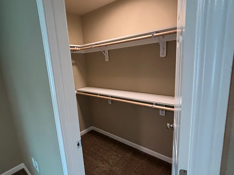 633 Hansen St SE #A — Photo 16