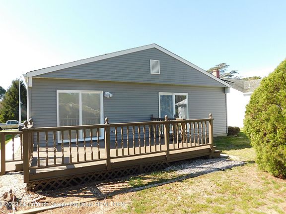 5th image of 31 Kinkora Court W