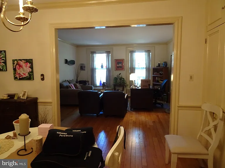 411 Delaware St #A — Photo 6